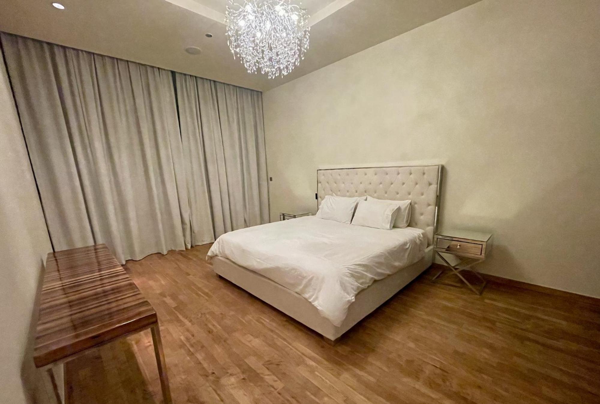 Tiara - Palm Jumeirah Apartment *
